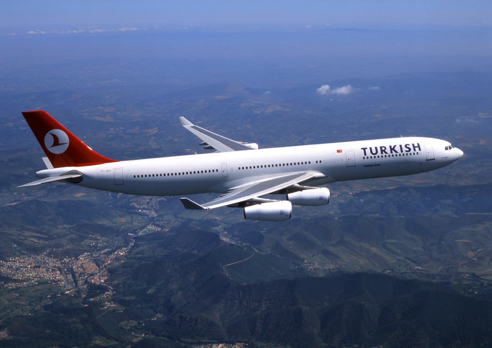 THY nin İstanbul-Marakeş seferini yapan uçakta yolcu intihar etti